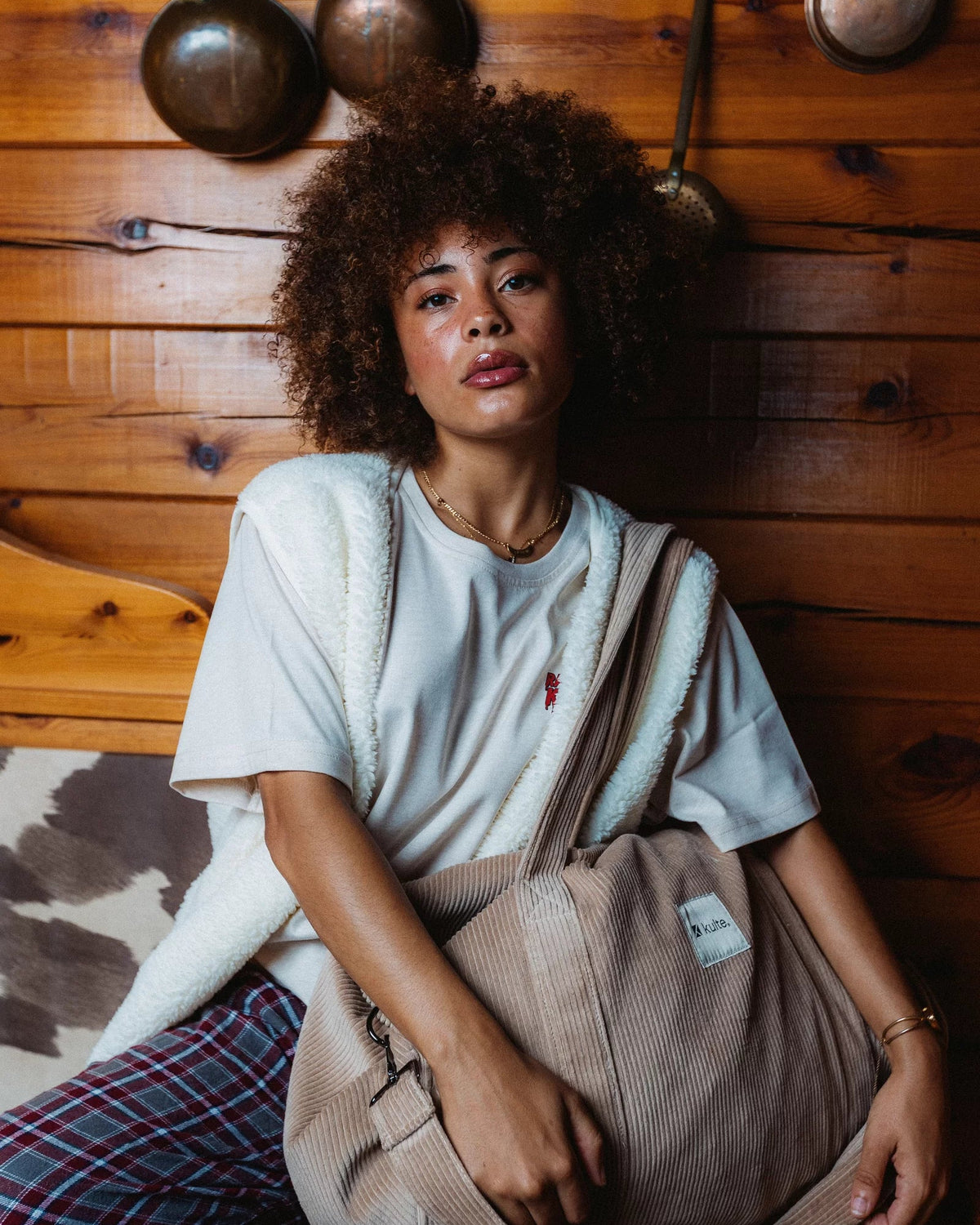 Gilet Polaire Sans Manches off white KULTE, porté