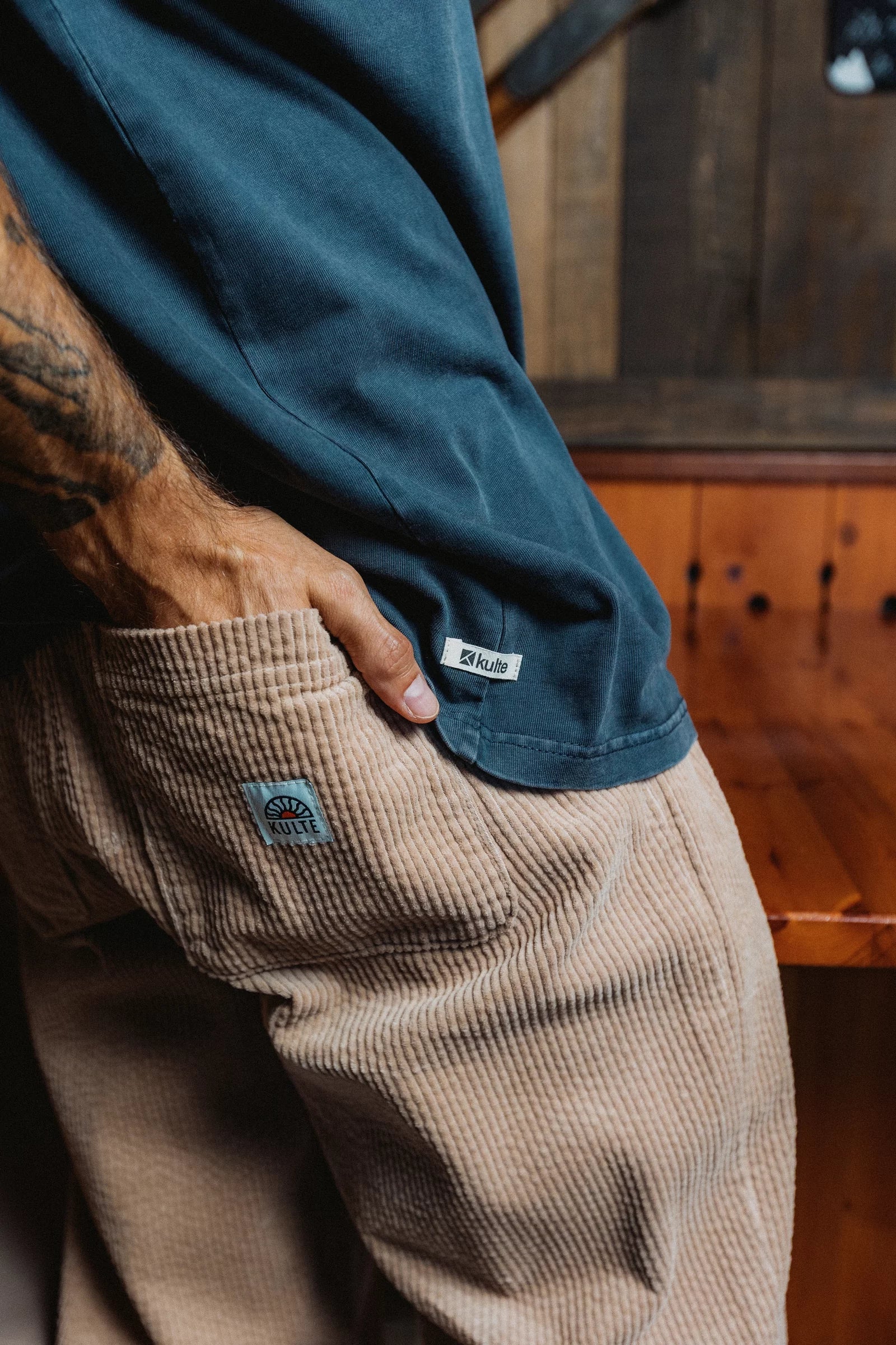 Pant Velours Beige KULTE, détail