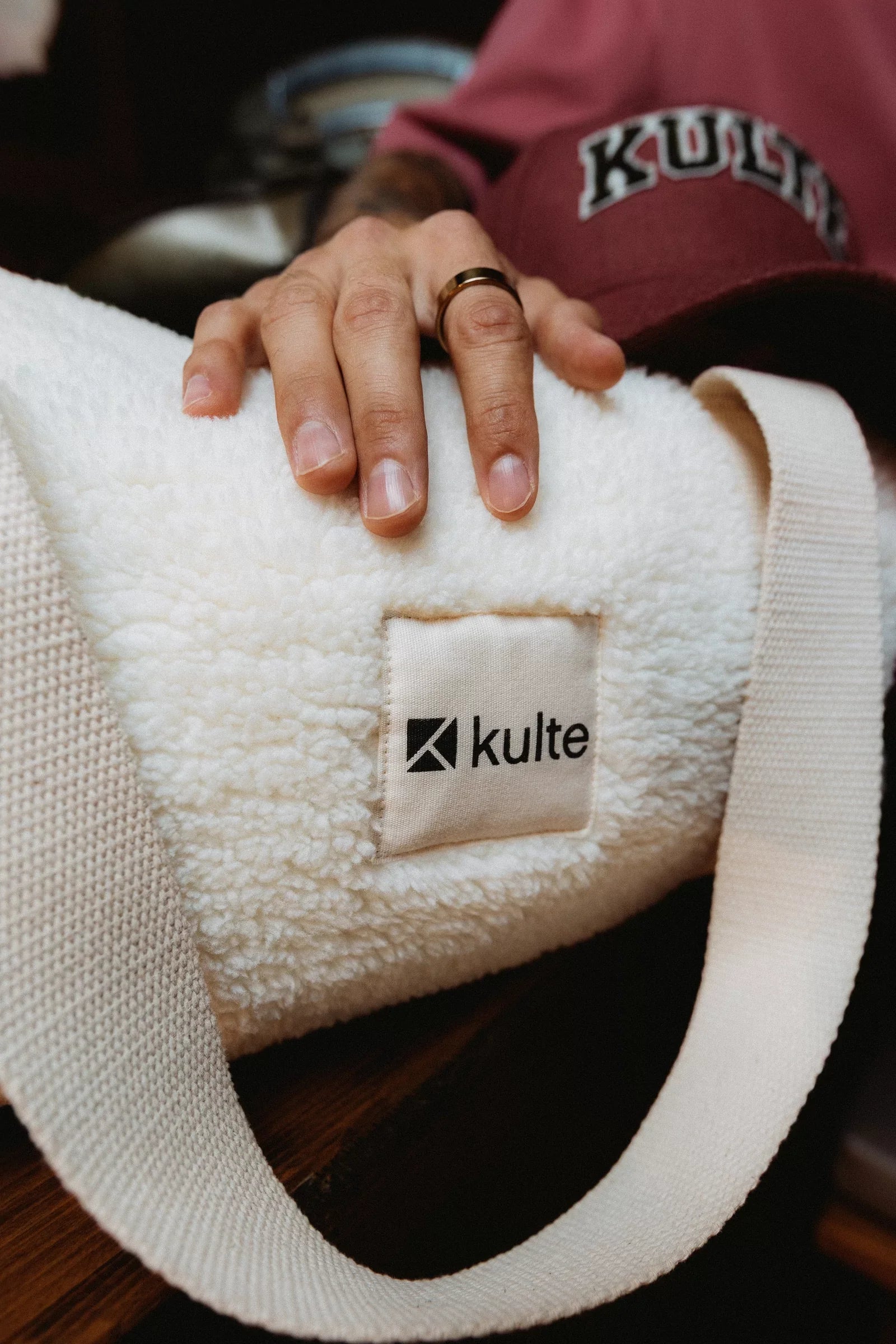 Sac Bart Polaire Sherpa off white KULTE, détail